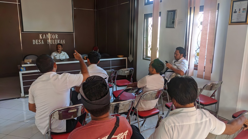 Rapat Koordinasi Perbekel Pulukan Bahas Mekanisme Pembagian Dana Sosial