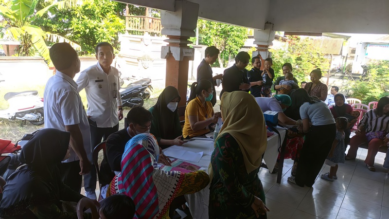 Pekan Imunisasi Nasional Polio di Desa Pulukan Sukses Dilaksanakan