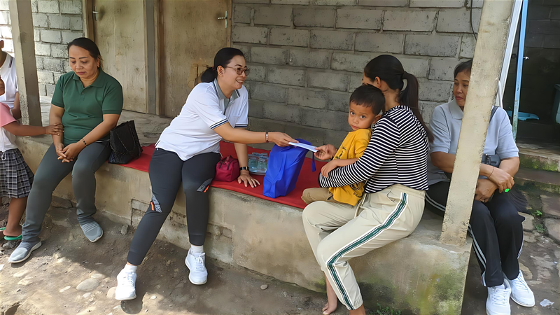 Kunjungan Ibu Camat Pekutatan Didampingi Ibu Perbekel Pulukan ke Rumah Anak Program BAAS